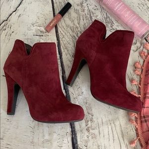 Gianni Bini Booties